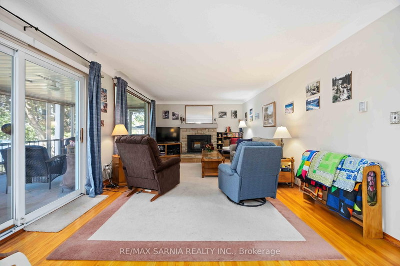 563 Riverside Drive