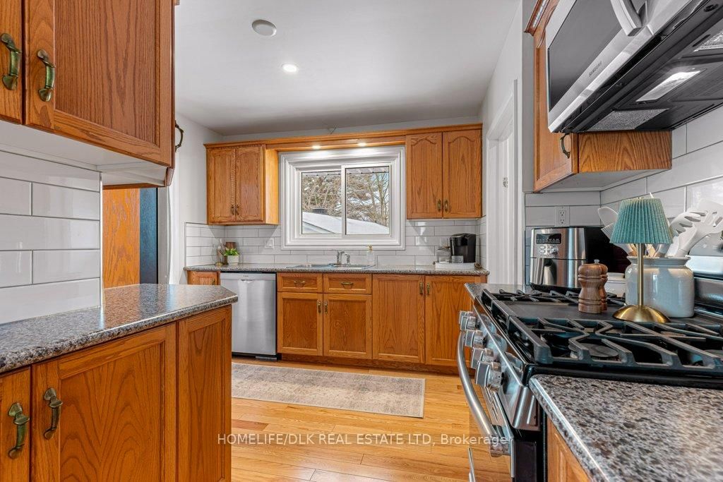 29 Crawford Street • Brockville, ON photo 15