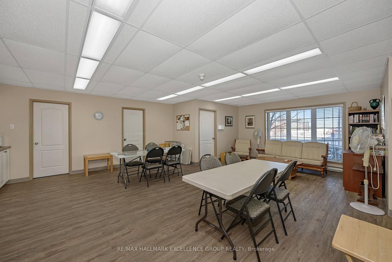 2921 Laurier Street, Unit 406 - Photo 30