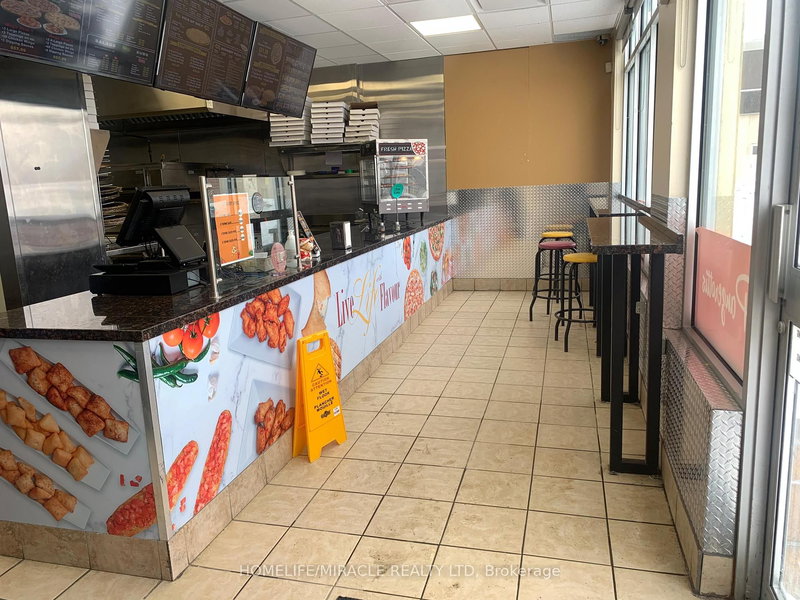 379 Norwich Ave, Woodstock, N4S 3W4 | Image 2