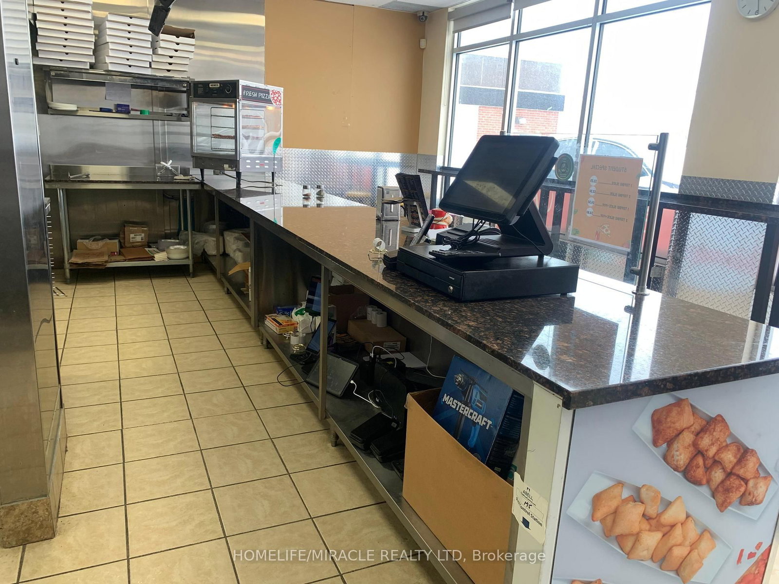 379 Norwich Avenue - Photo 3