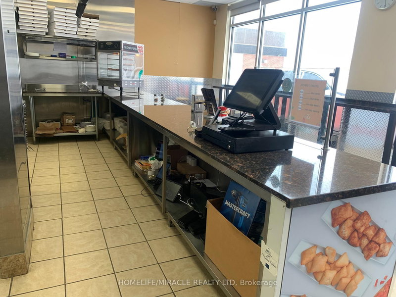 379 Norwich Ave, Woodstock, N4S 3W4 | Image 3