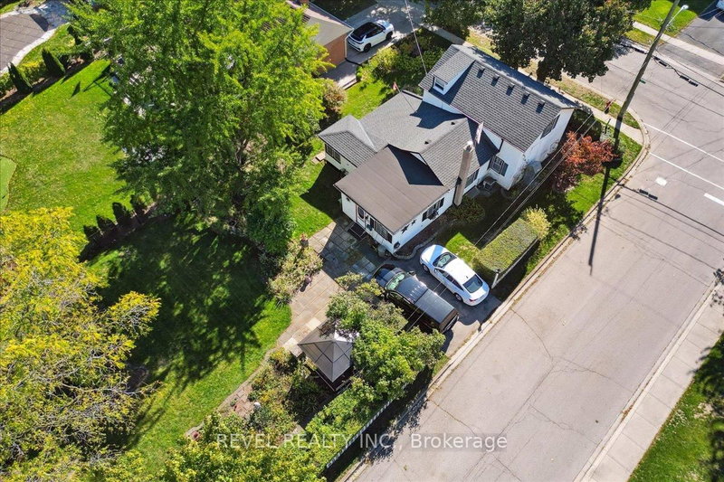 250 Mill Street N