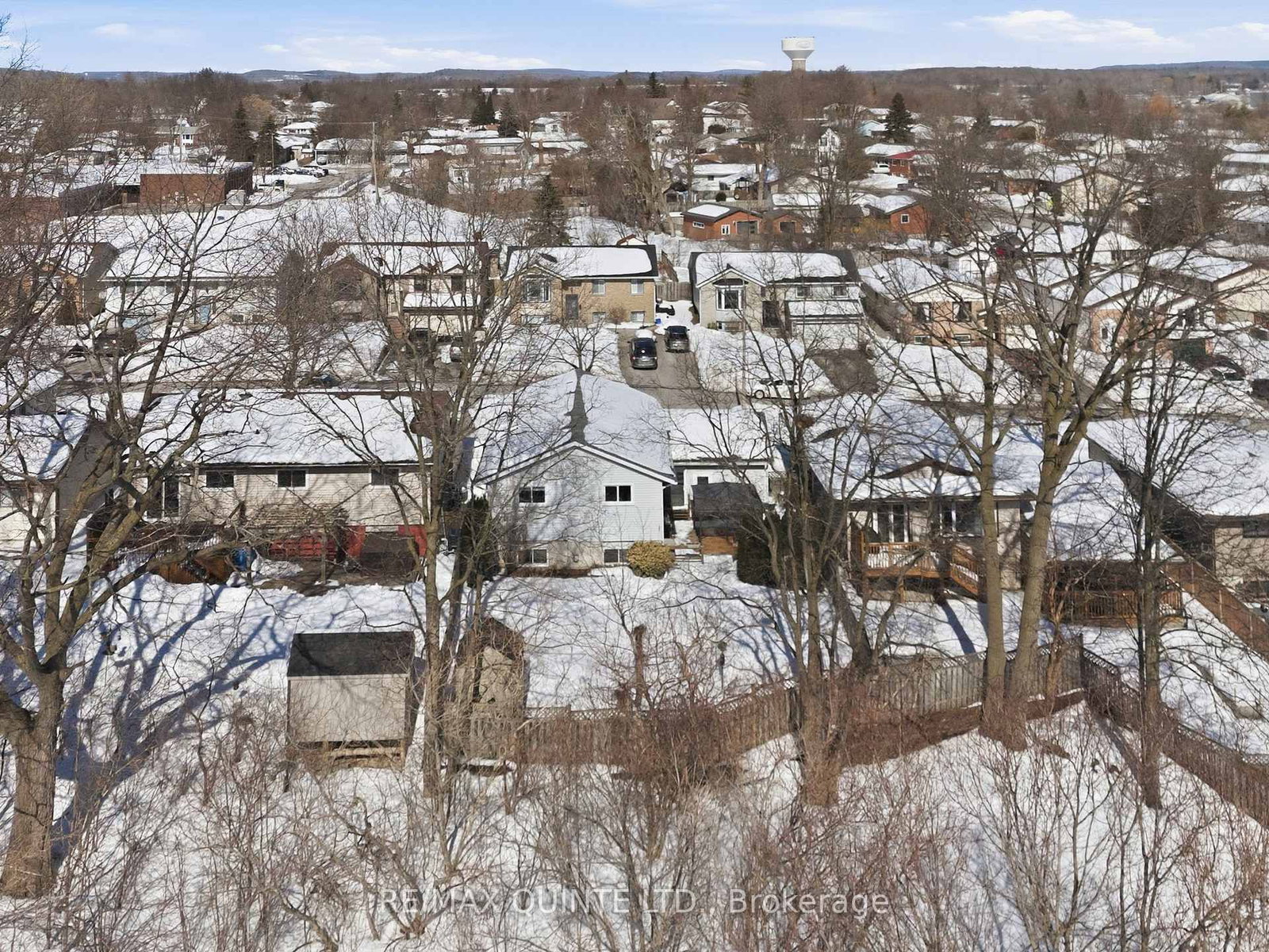 Detached House for sale at 10 Loraine Avenue, Quinte West, Ontario, K8V 6M1 - Trenton Ward - MLS: X12912958