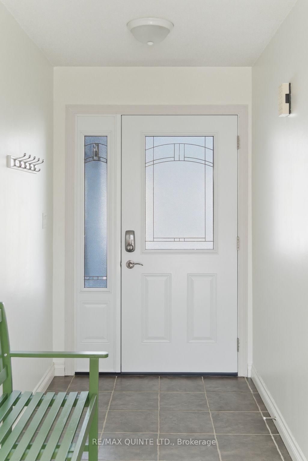 Detached House for sale at 10 Loraine Avenue, Quinte West, Ontario, K8V 6M1 - Trenton Ward - MLS: X12912958