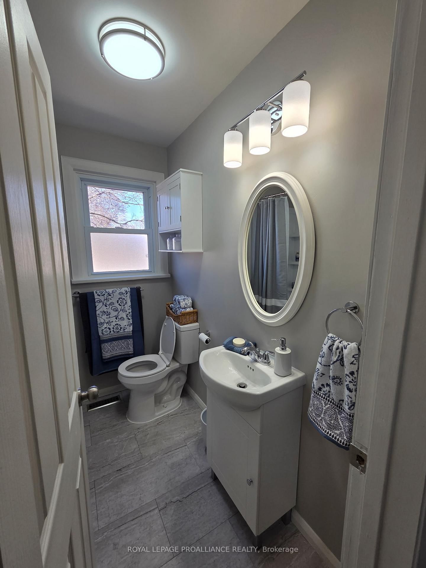 Detached House for sale at 4 Gearin Street, Quinte West, Ontario, K8V 3Y1 - Trenton Ward - MLS: X12912988