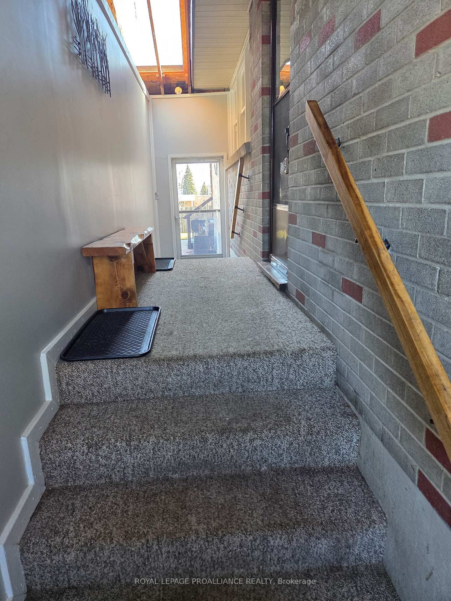 Detached House for sale at 4 Gearin Street, Quinte West, Ontario, K8V 3Y1 - Trenton Ward - MLS: X12912988