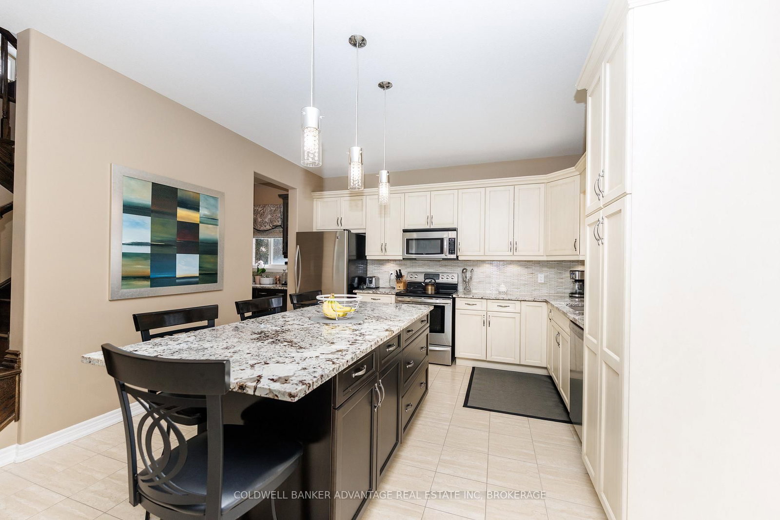 Detached House for sale at 6 Falcon Drive, Welland, Ontario, L3C 0B2 - Coyle Creek - MLS: X12913134