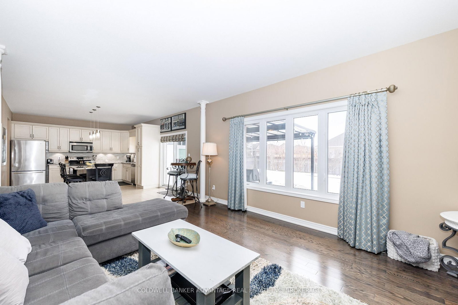 Detached House for sale at 6 Falcon Drive, Welland, Ontario, L3C 0B2 - Coyle Creek - MLS: X12913134