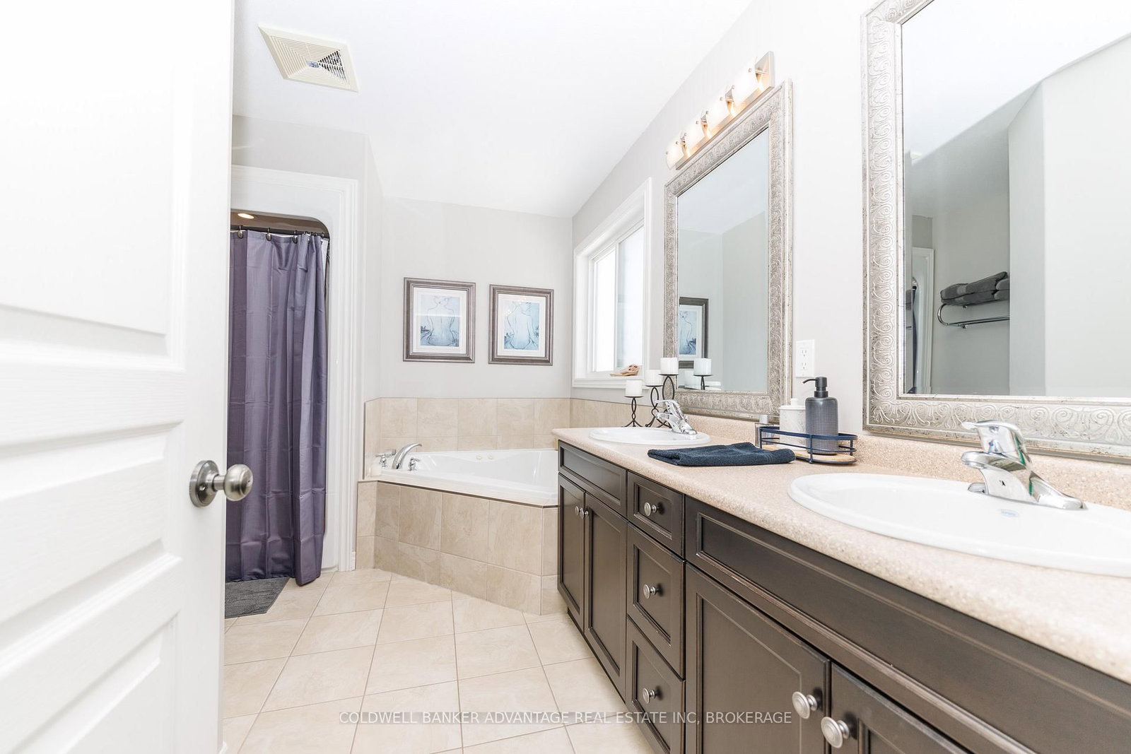 Detached House for sale at 6 Falcon Drive, Welland, Ontario, L3C 0B2 - Coyle Creek - MLS: X12913134