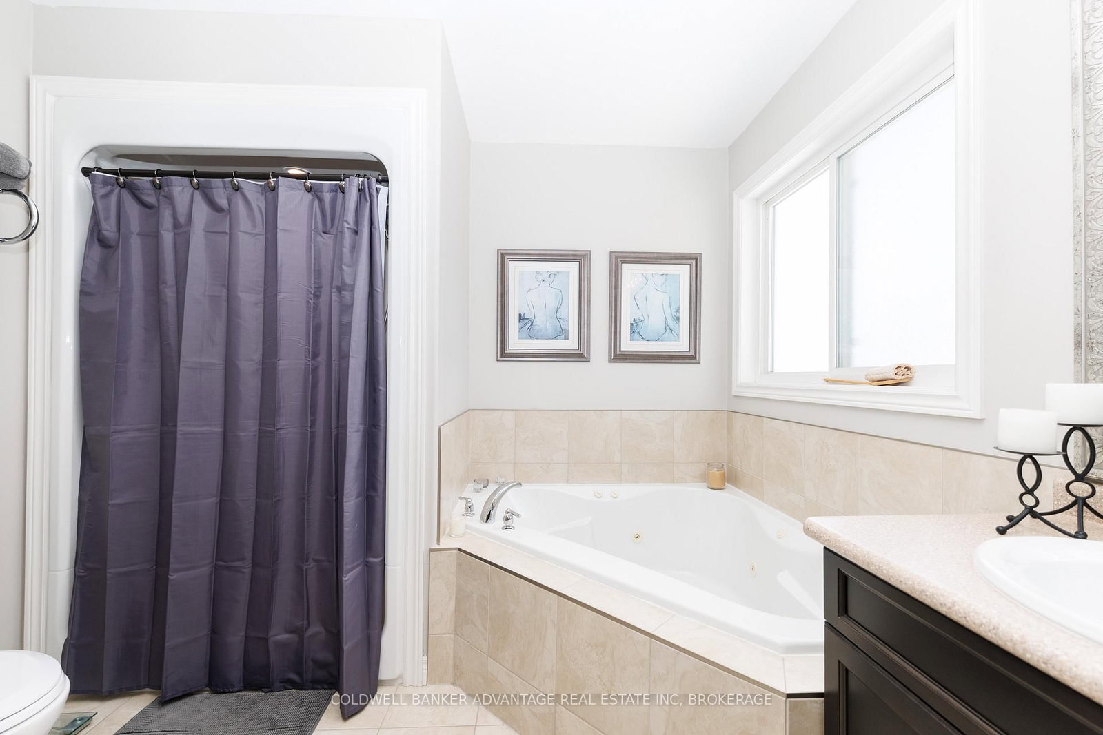 Detached House for sale at 6 Falcon Drive, Welland, Ontario, L3C 0B2 - Coyle Creek - MLS: X12913134