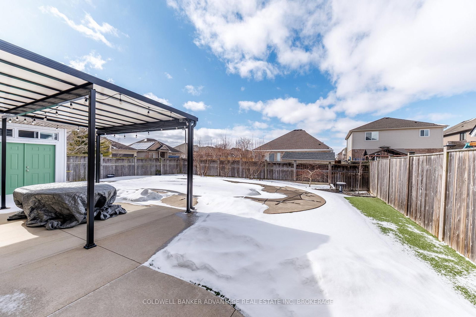 Detached House for sale at 6 Falcon Drive, Welland, Ontario, L3C 0B2 - Coyle Creek - MLS: X12913134