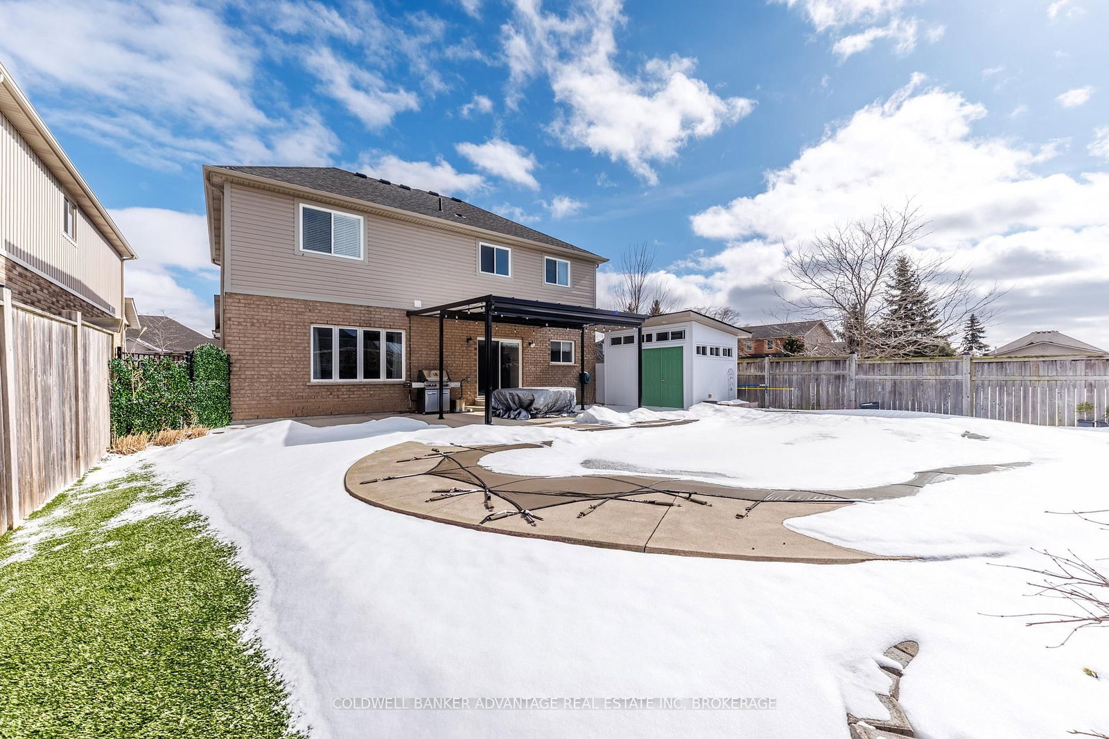 Detached House for sale at 6 Falcon Drive, Welland, Ontario, L3C 0B2 - Coyle Creek - MLS: X12913134