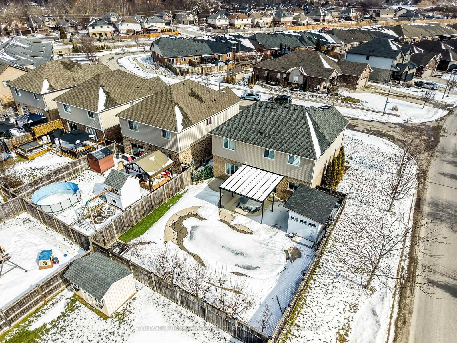 Detached House for sale at 6 Falcon Drive, Welland, Ontario, L3C 0B2 - Coyle Creek - MLS: X12913134