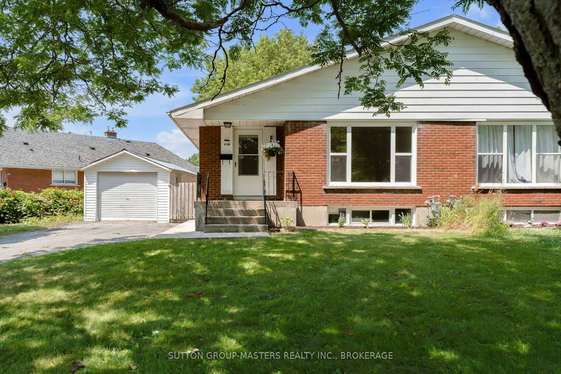 40 Crescent Dr, Kingston, K7M 4J5 | Image 2