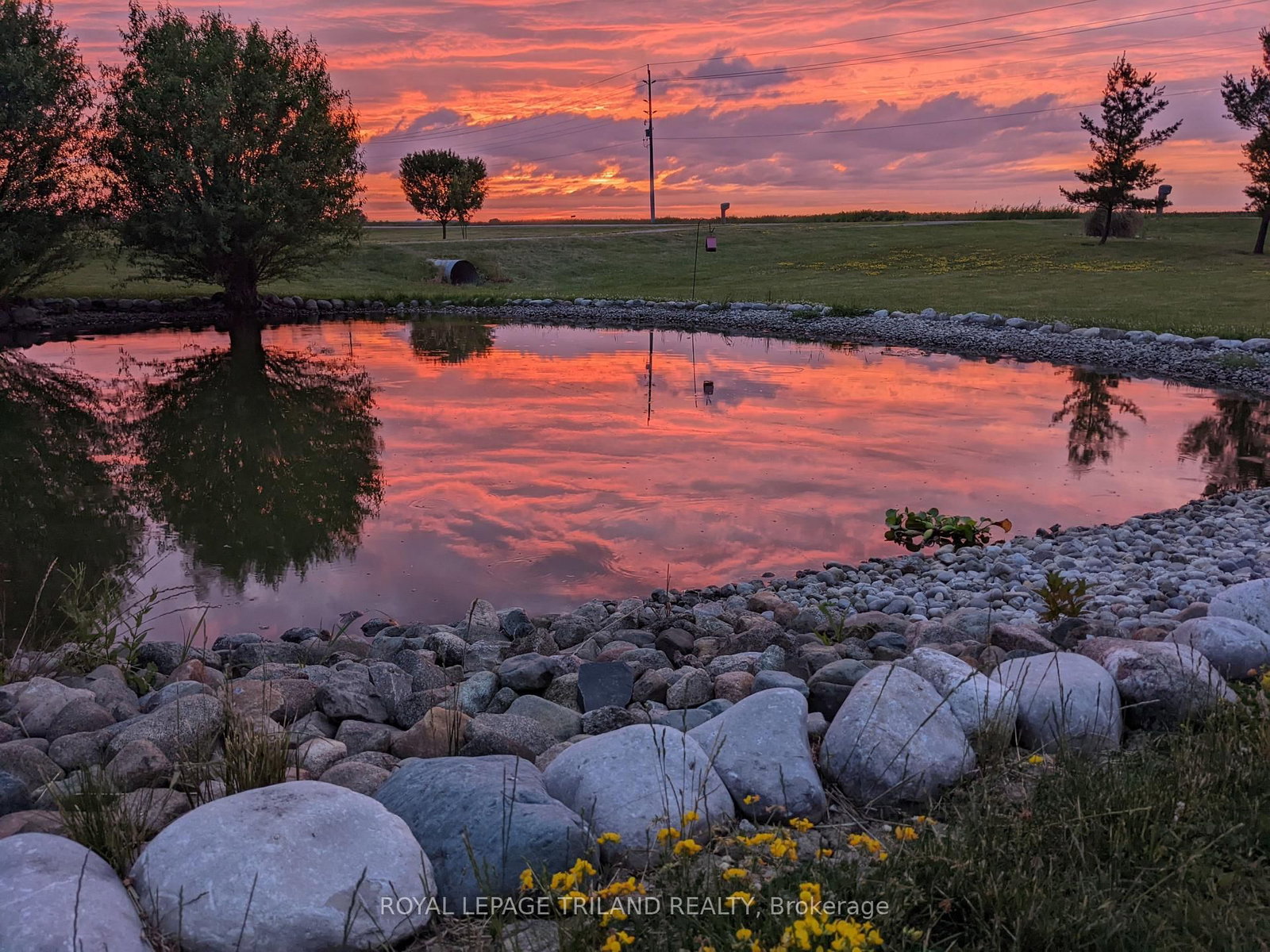 Detached House for sale at 7603 Zion Line, Warwick, Ontario, N0M 2S0 - Watford - MLS: X12913332