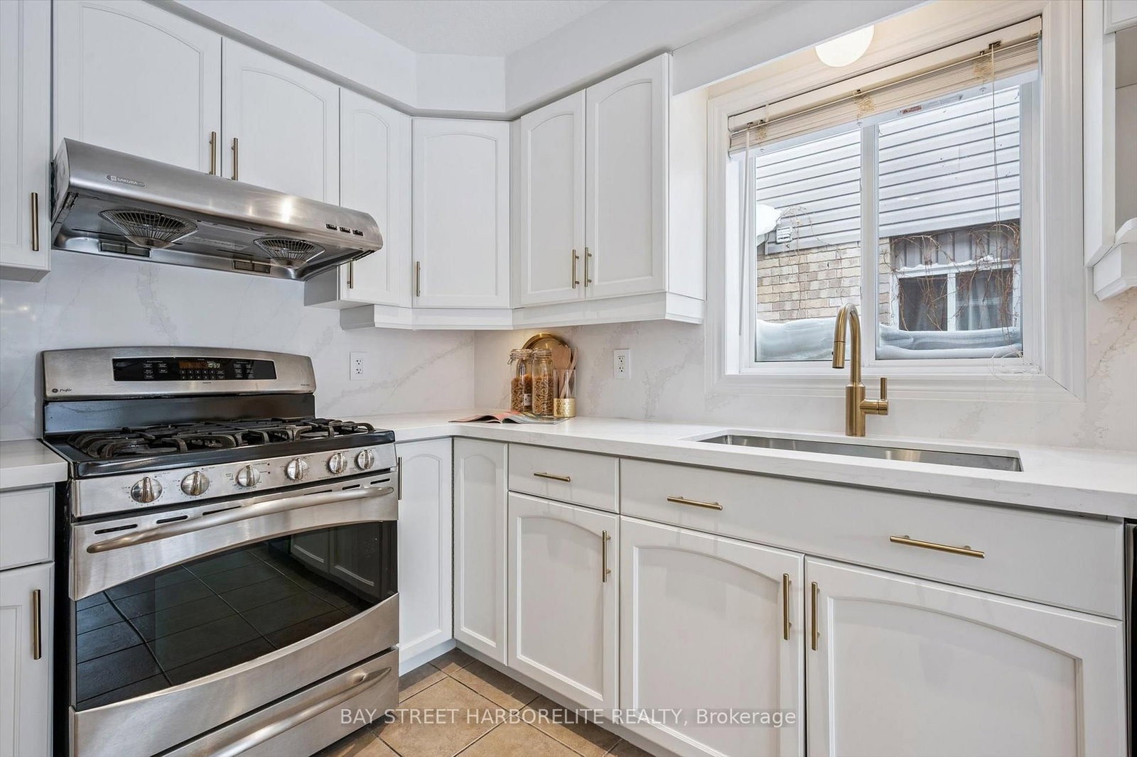 128 CLOUGH Crescent - Photo 11