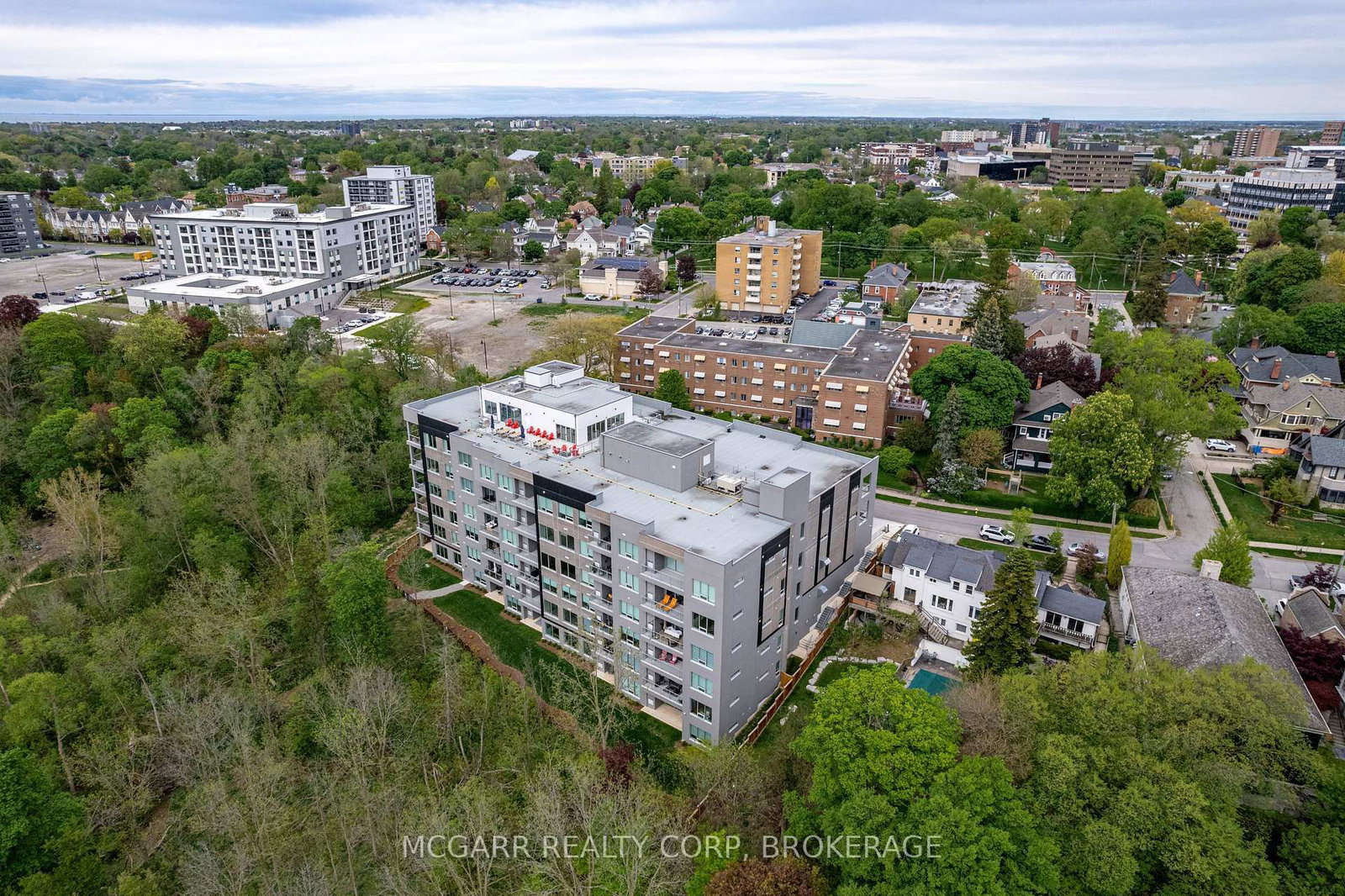 77 yates Street, Unit 401 - Photo 43