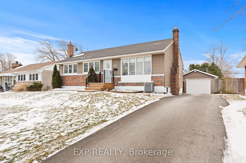 191 Price Ave, Welland, L3C 3Y7 | Image 2