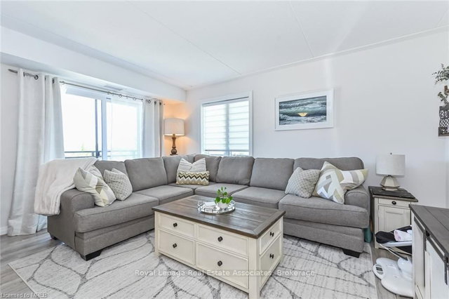 302 - 108 Summit Ridge Drive