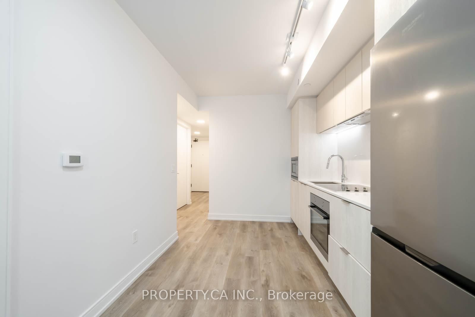 1 Jarvis Street, Unit 423 - Photo 8