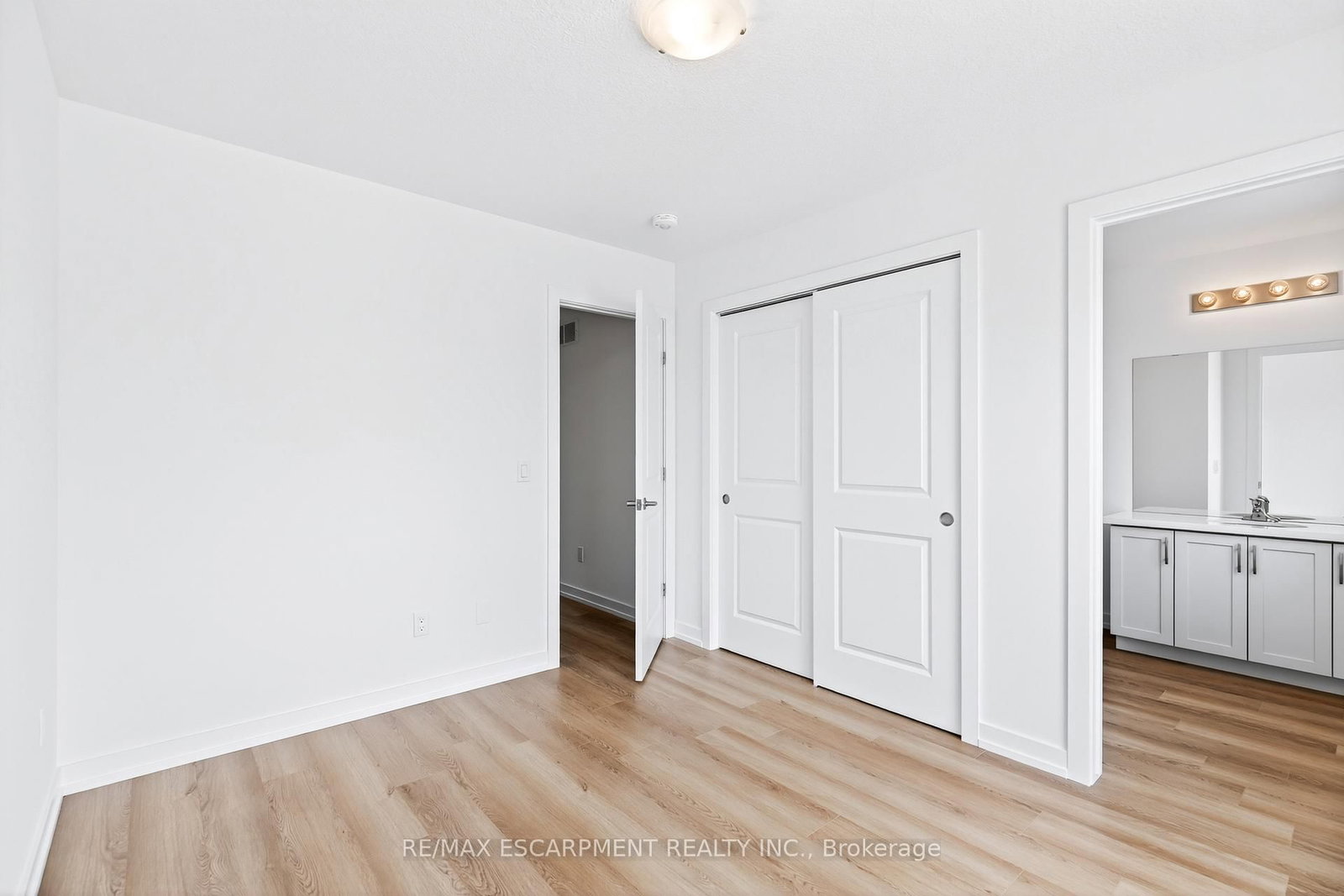 55 Great Falls Boulevard - Photo 32