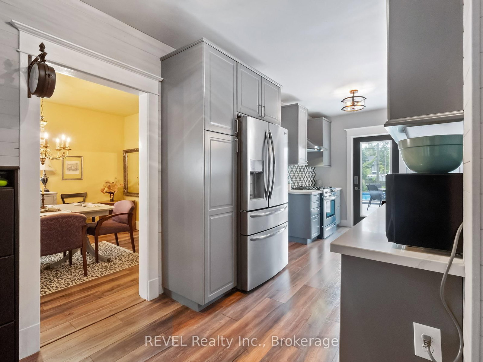 Detached House for sale at 259 Dufferin Street, Fort Erie, Ontario, L2A 2T7 - Central - MLS: X12913762