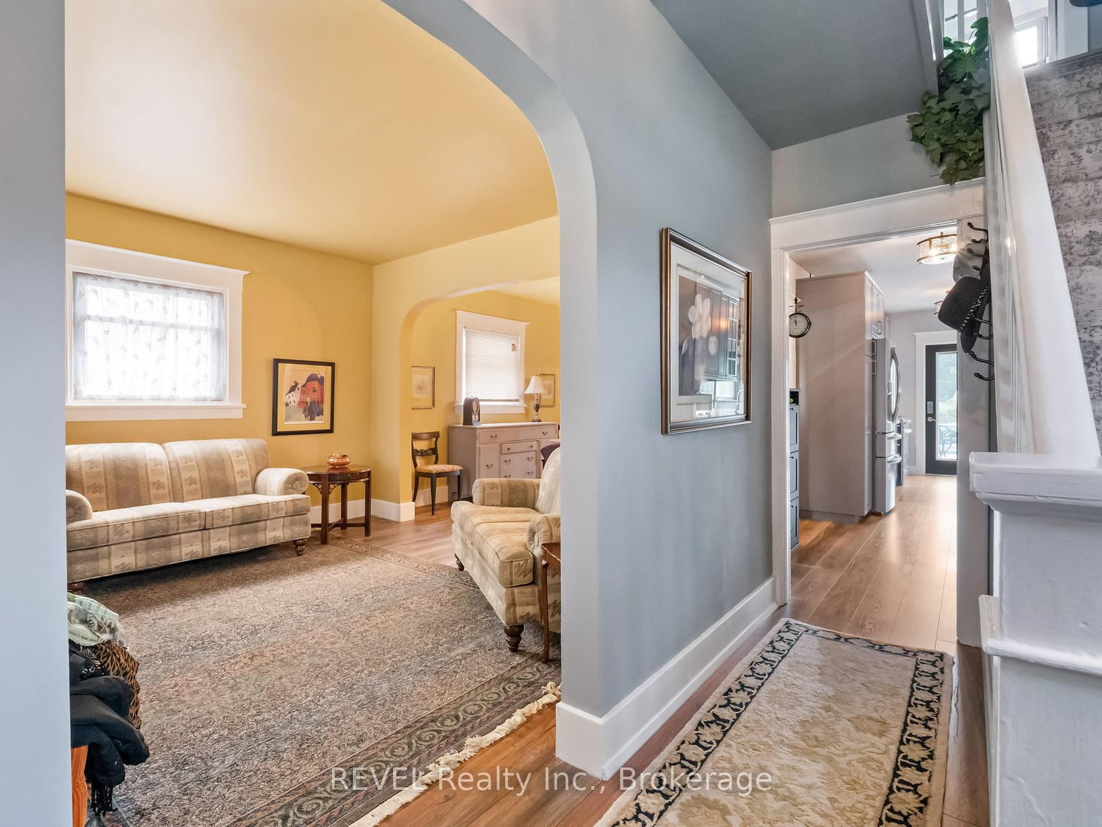 Detached House for sale at 259 Dufferin Street, Fort Erie, Ontario, L2A 2T7 - Central - MLS: X12913762