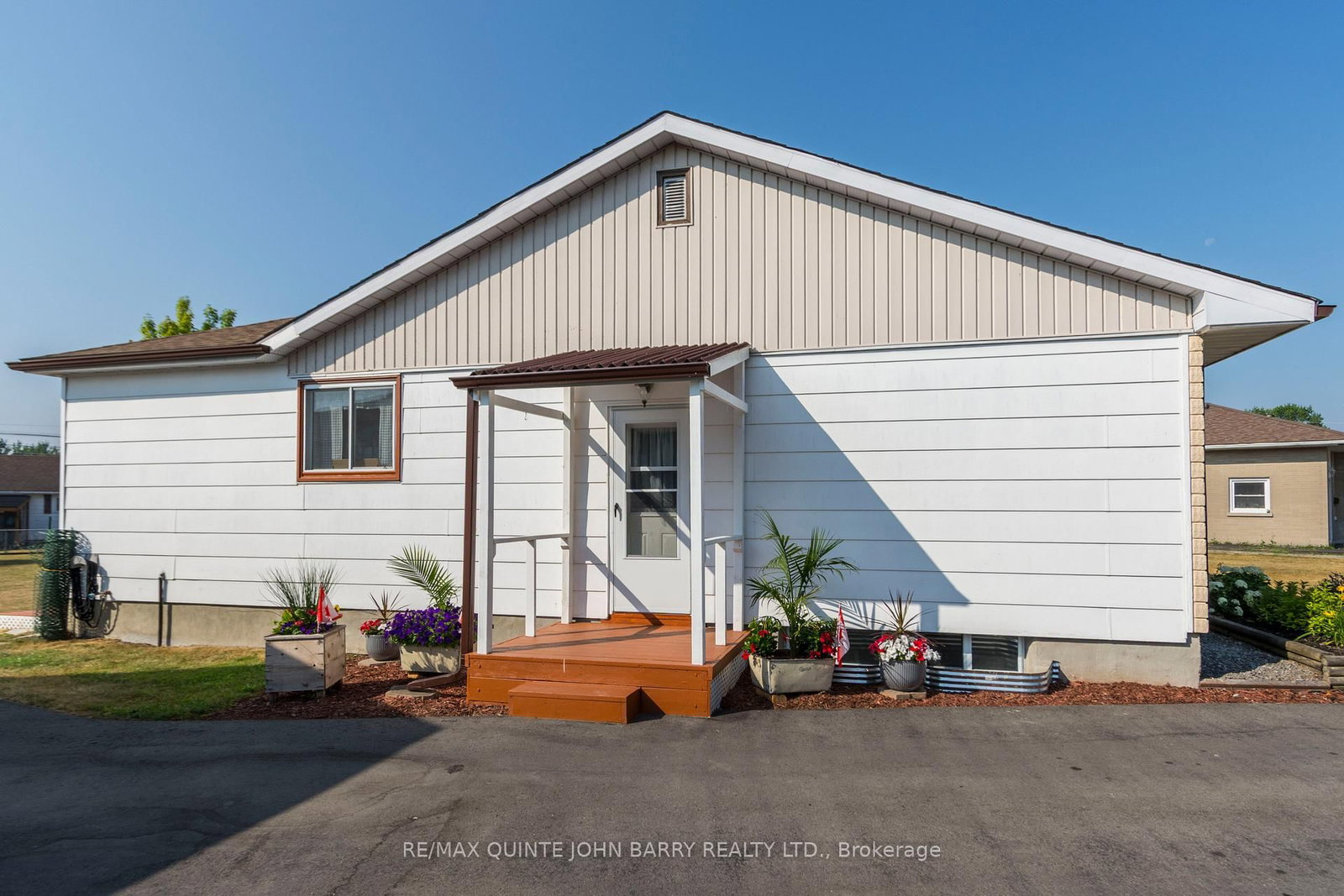 Detached House for sale at 15 Coleman Drive, Quinte West, Ontario, K8V 3A5 - Trenton Ward - MLS: X12913960