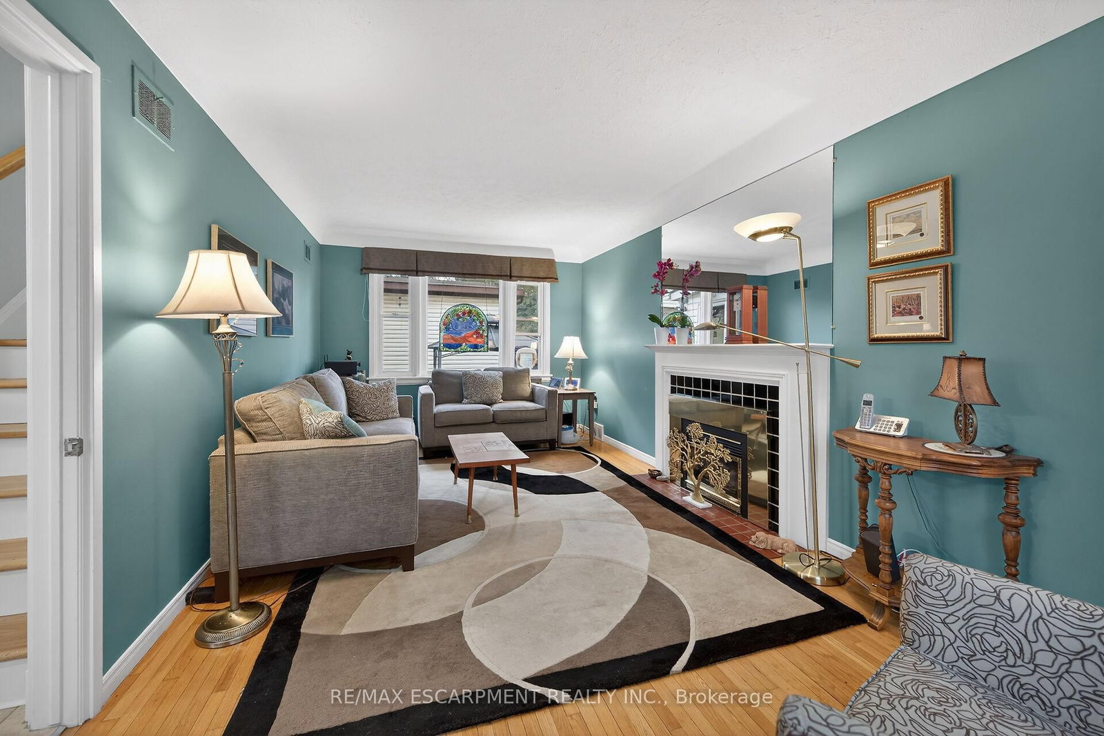 Listing Image 7