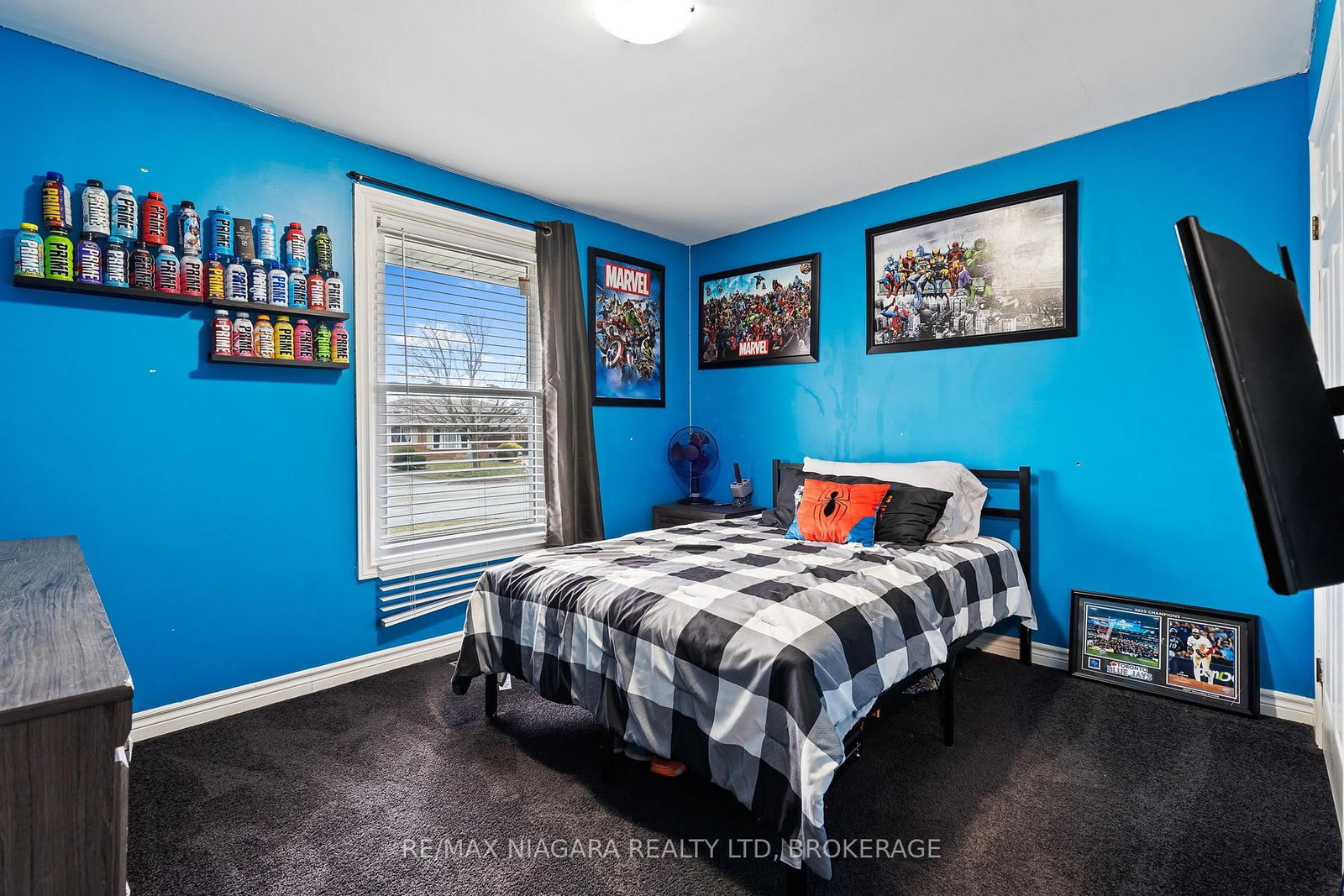 Detached House for sale at 38 ACADIA Crescent, St. Catharines, Ontario, L2P 1H8 - Secord Woods - MLS: X12914008