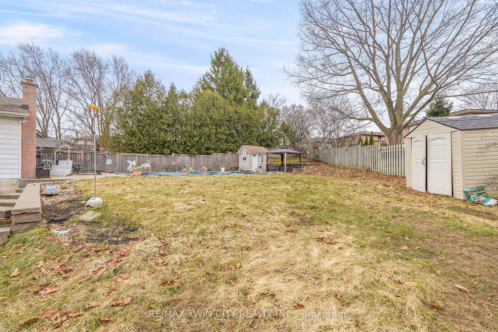 14 Thistledown Drive - Photo 36