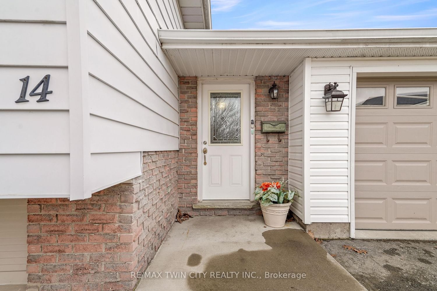 14 Thistledown Drive - Photo 5