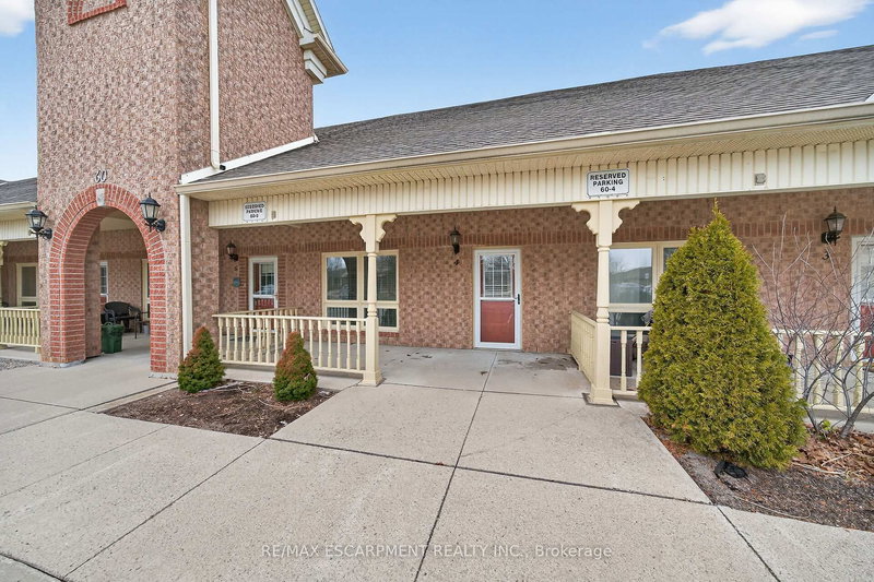 4 - 60 Natalia Ave, Hamilton, L0R 1W0 | Image 2