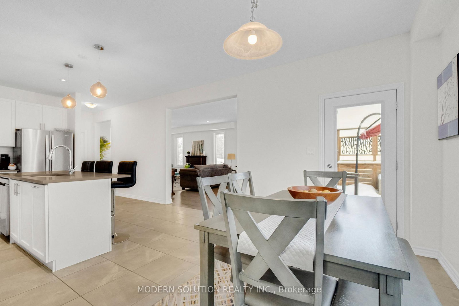 99 Creighton Avenue - Photo 14