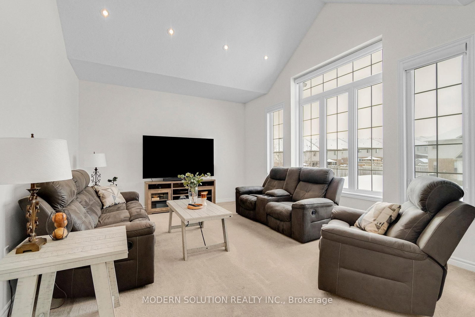 99 Creighton Avenue - Photo 16