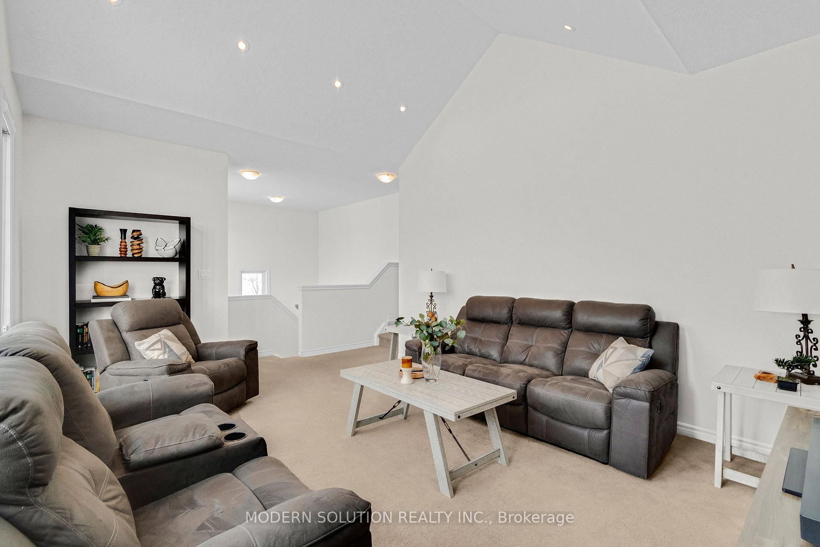 99 Creighton Avenue - Photo 18