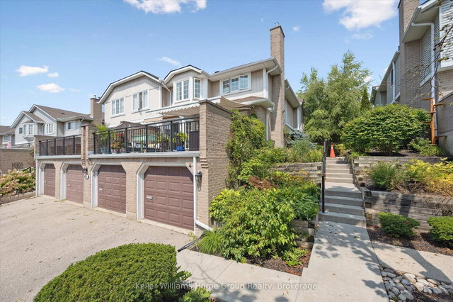 4 - 106 Woodlawn Road E