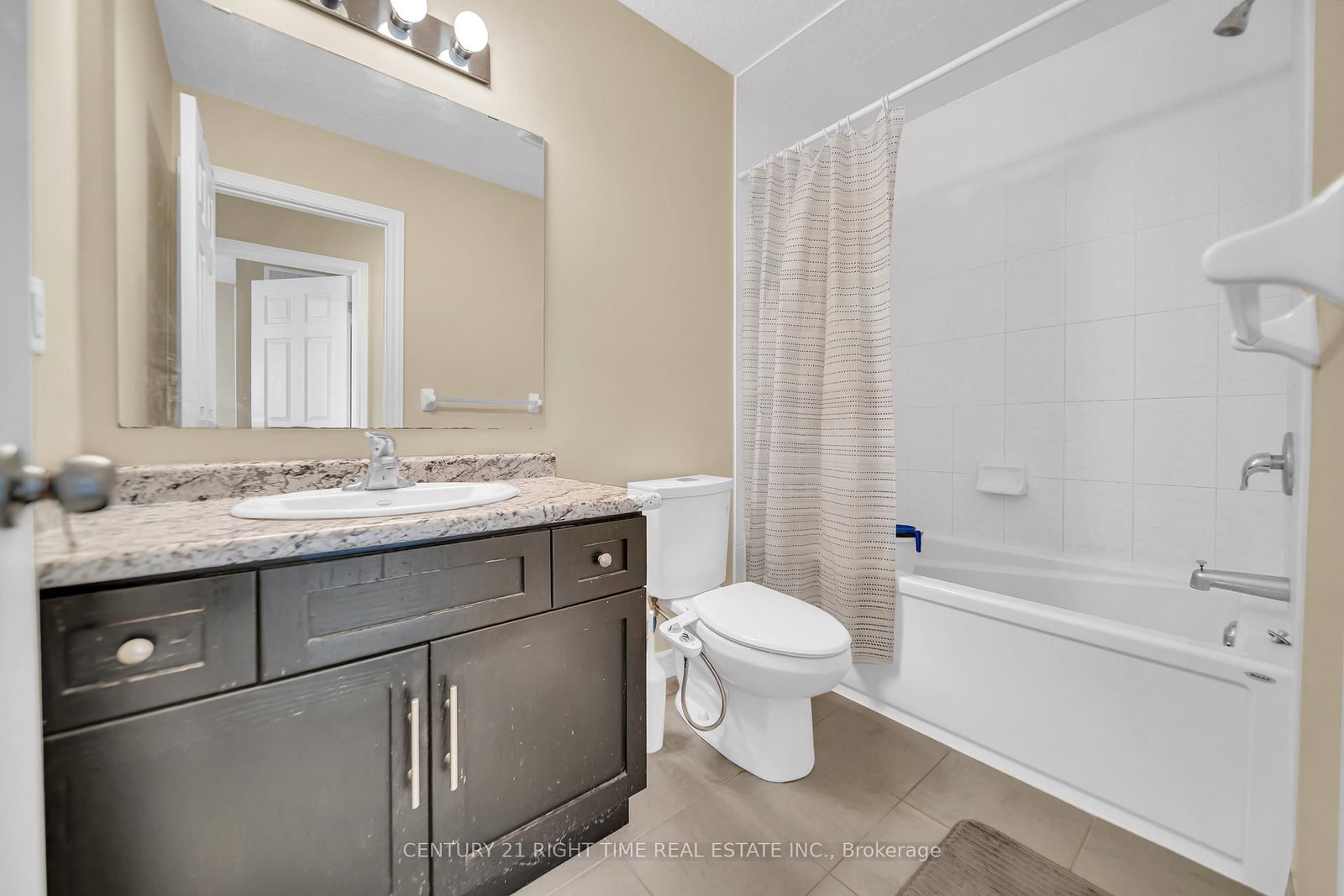 70 Willowrun Drive, Unit G2 - Photo 24