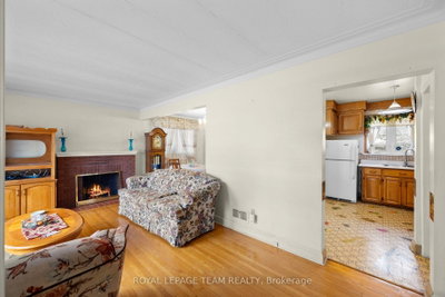 41 Capilano Drive • Ottawa, ON photo 2