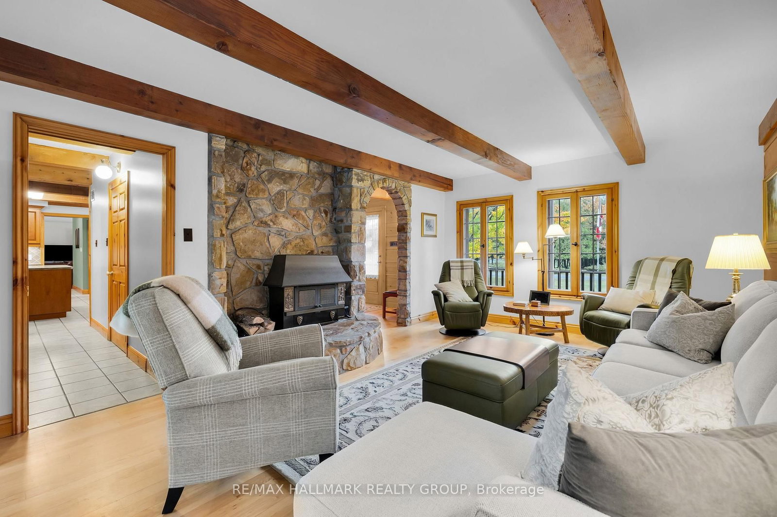 Listing Image 7