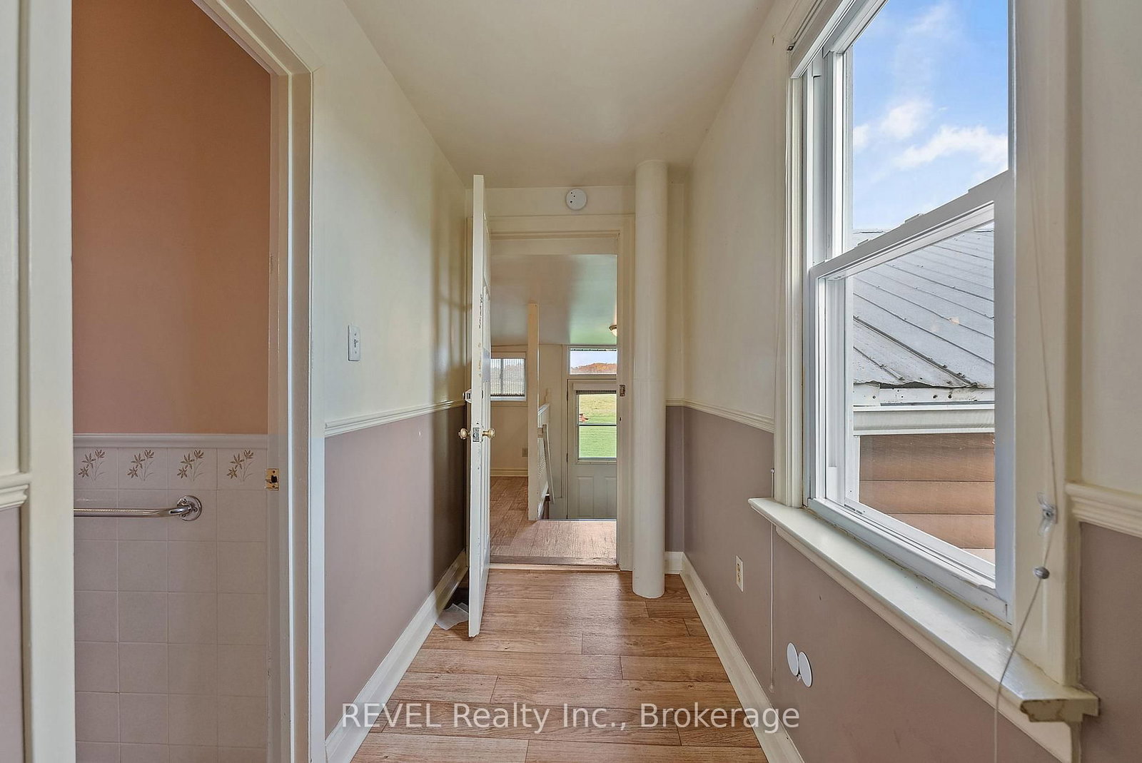 801 South Coast Drive • Haldimand, ON photo 16