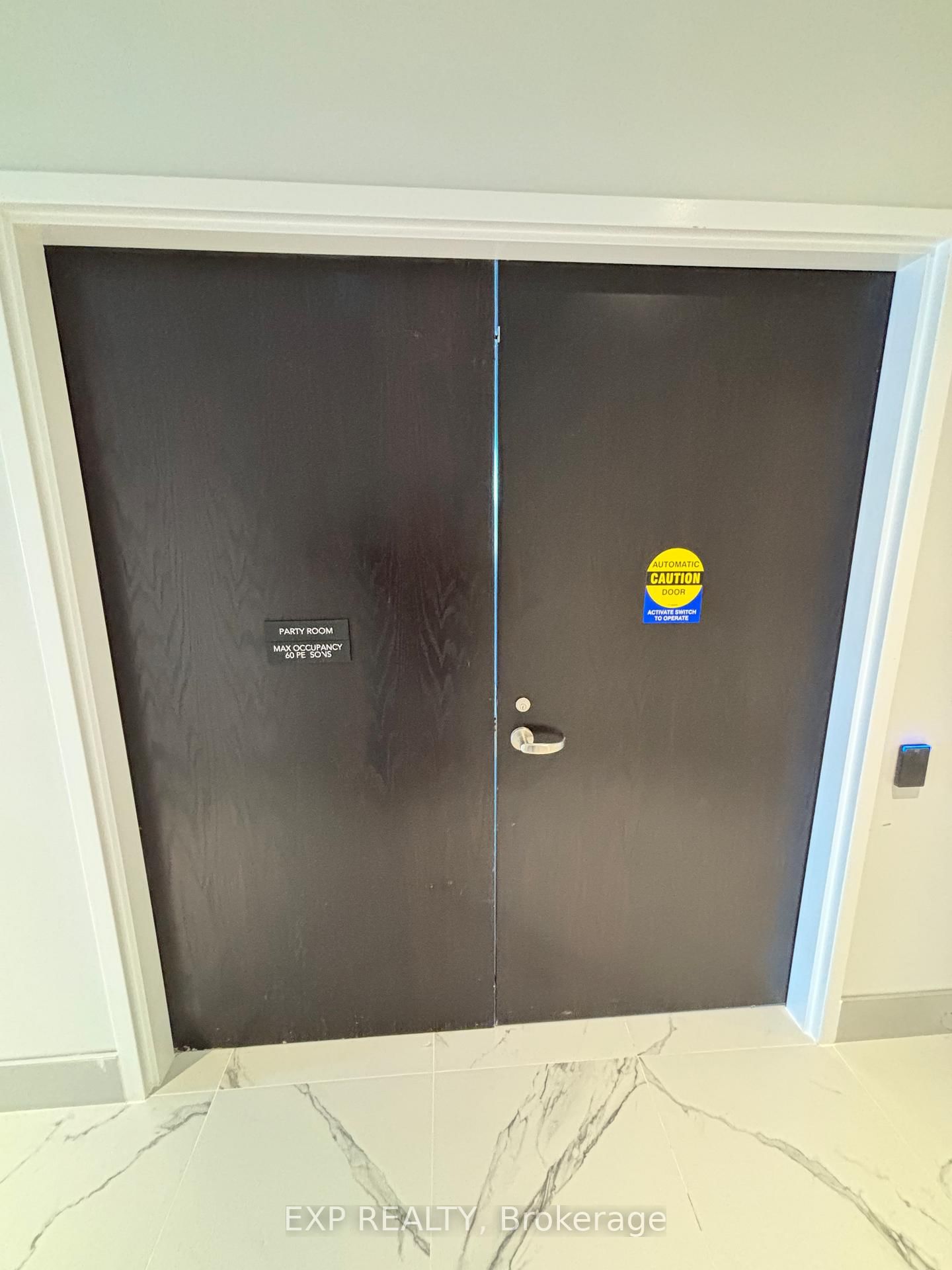 1936 Rymal Road E - Photo 32