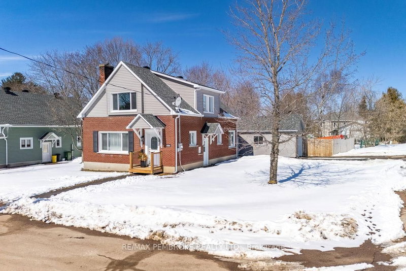 277 Dickson St, Pembroke, K8A 2X4 | Image 3