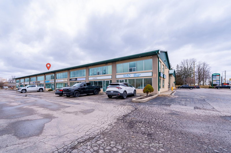 15 Lower - 340 Henry St, Brantford, N3S 7V9 | Image 3