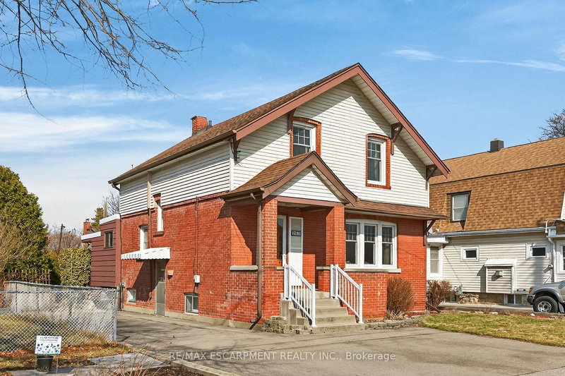 257 Queensdale Ave E, Hamilton, L9A 1L3 | Image 2