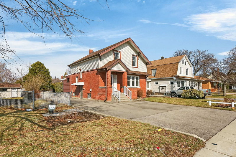257 Queensdale Ave E, Hamilton, L9A 1L3 | Image 3