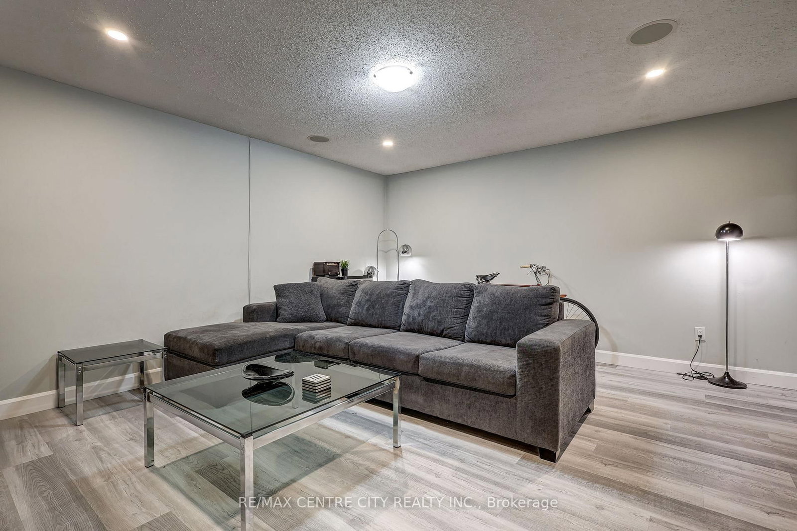 Townhouse for sale at 5-1443 Huron Street, London East, Ontario, N5V 2E6 - East D - MLS: X12914920