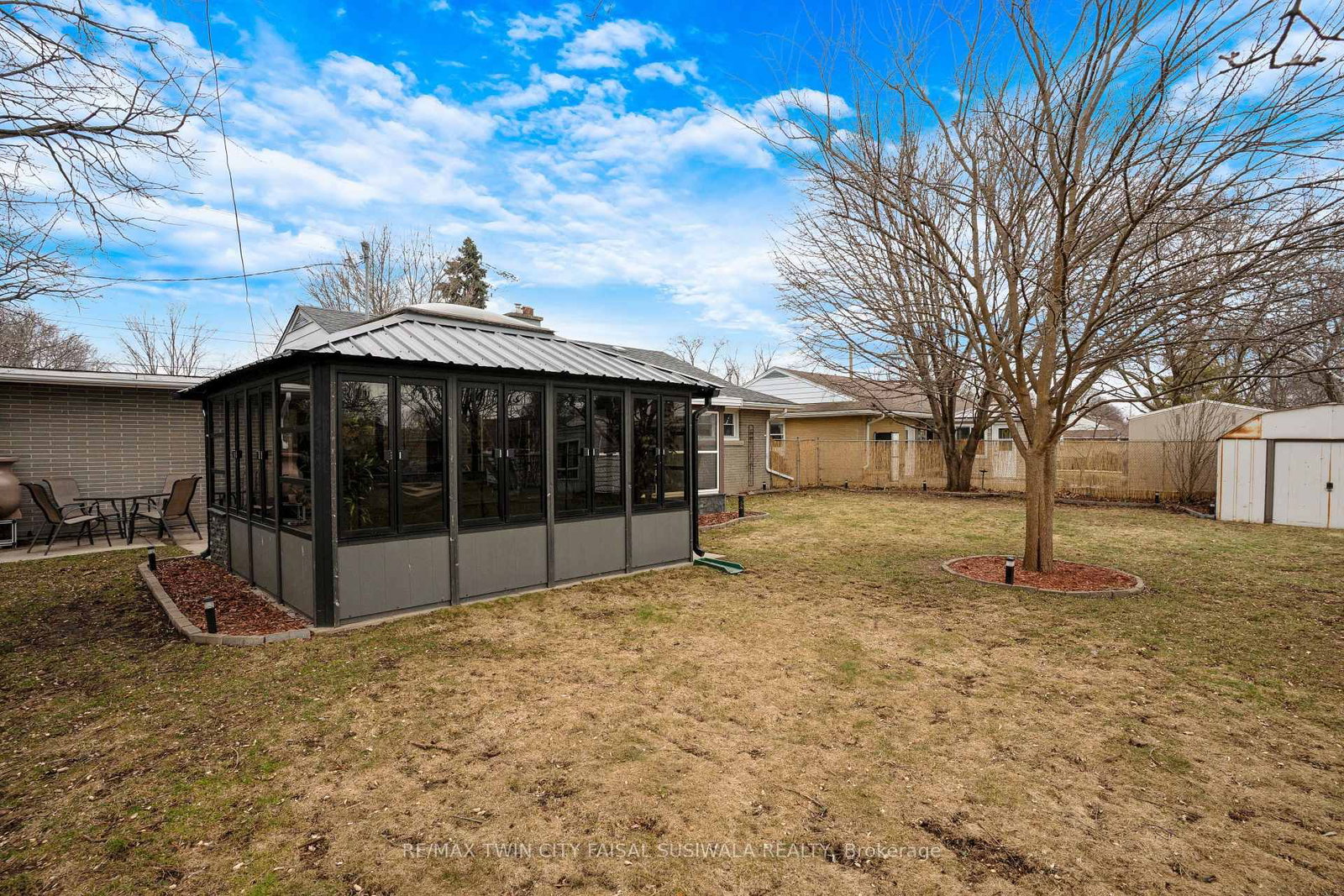 Listing Image 7