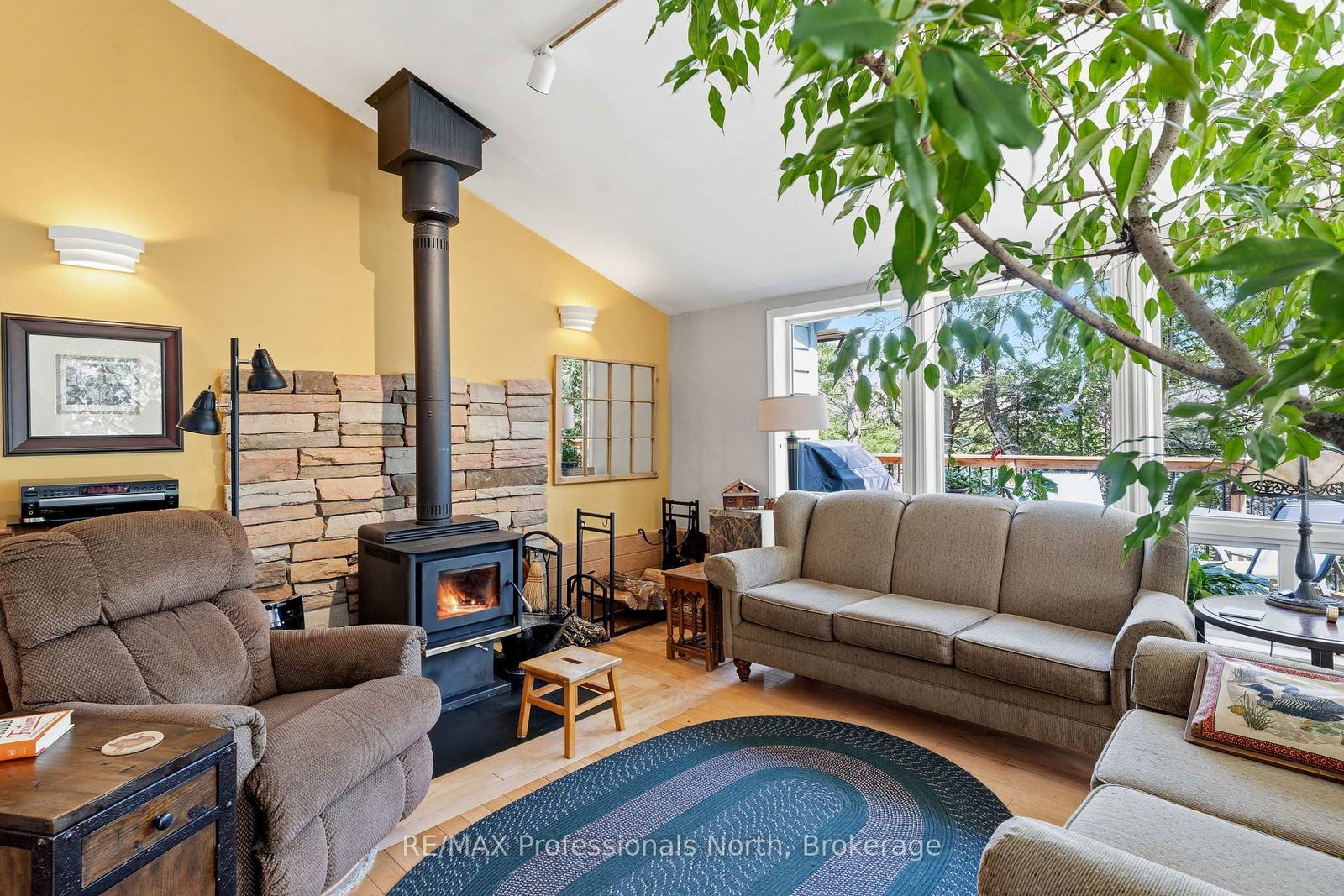 1048 Elk Drive • Dysart et al, ON photo 30